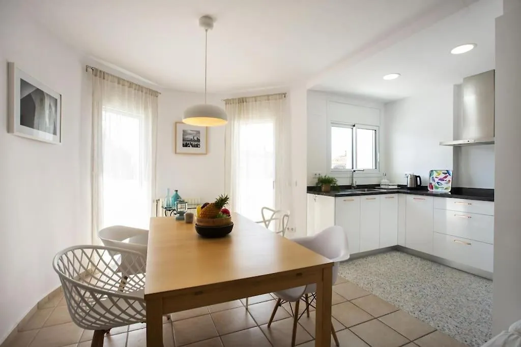 Apartment 1001 Apartamento Para 4 Personas By Homeselectspain Empuriabrava