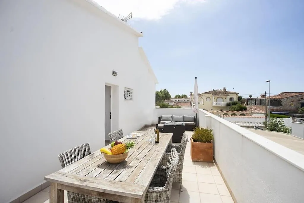1001 Apartamento Para 4 Personas By Homeselectspain Empuriabrava